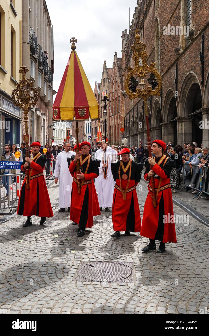 La processione annuale del sangue Santo, Heilig Bloedprocessie, a Bruges, Belgio Foto Stock