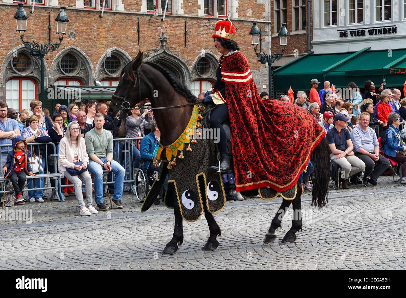 La processione annuale del sangue Santo, Heilig Bloedprocessie, a Bruges, Belgio Foto Stock