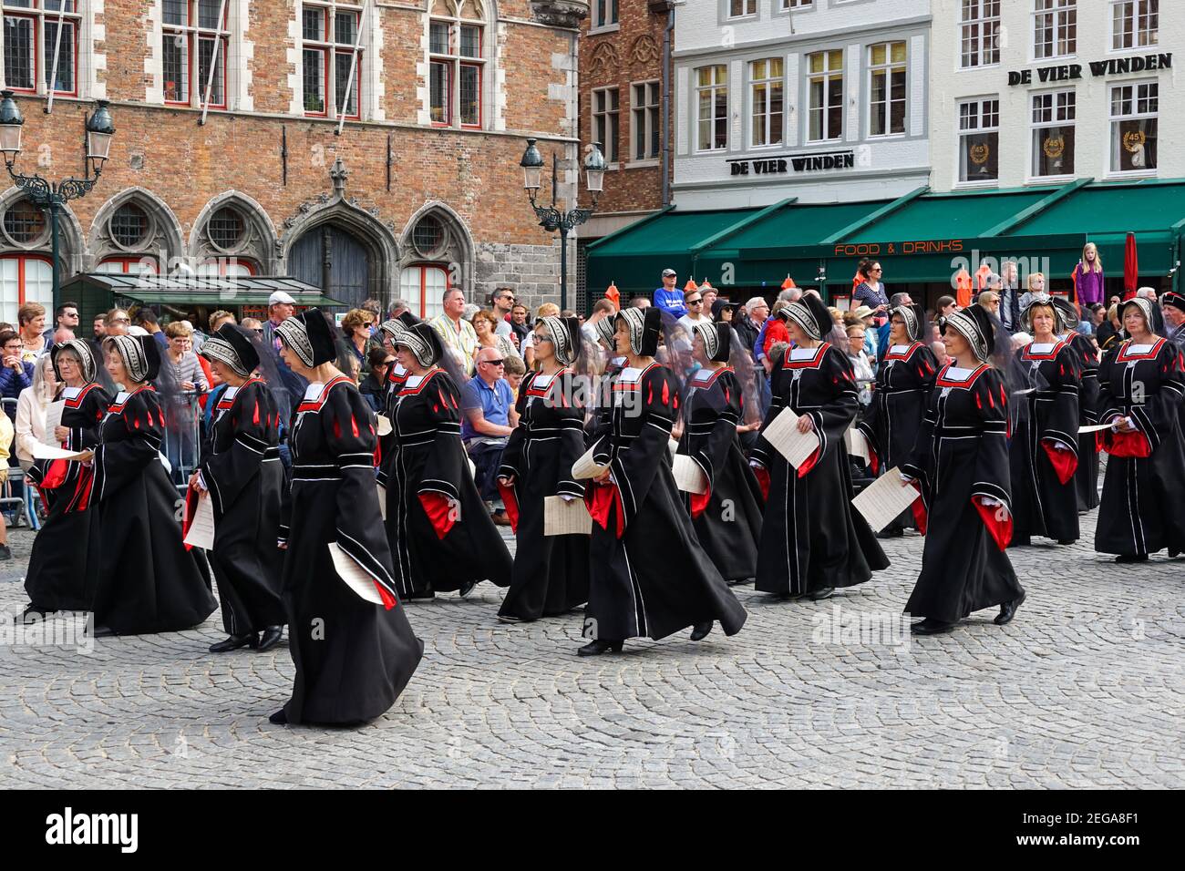 La processione annuale del sangue Santo, Heilig Bloedprocessie, a Bruges, Belgio Foto Stock