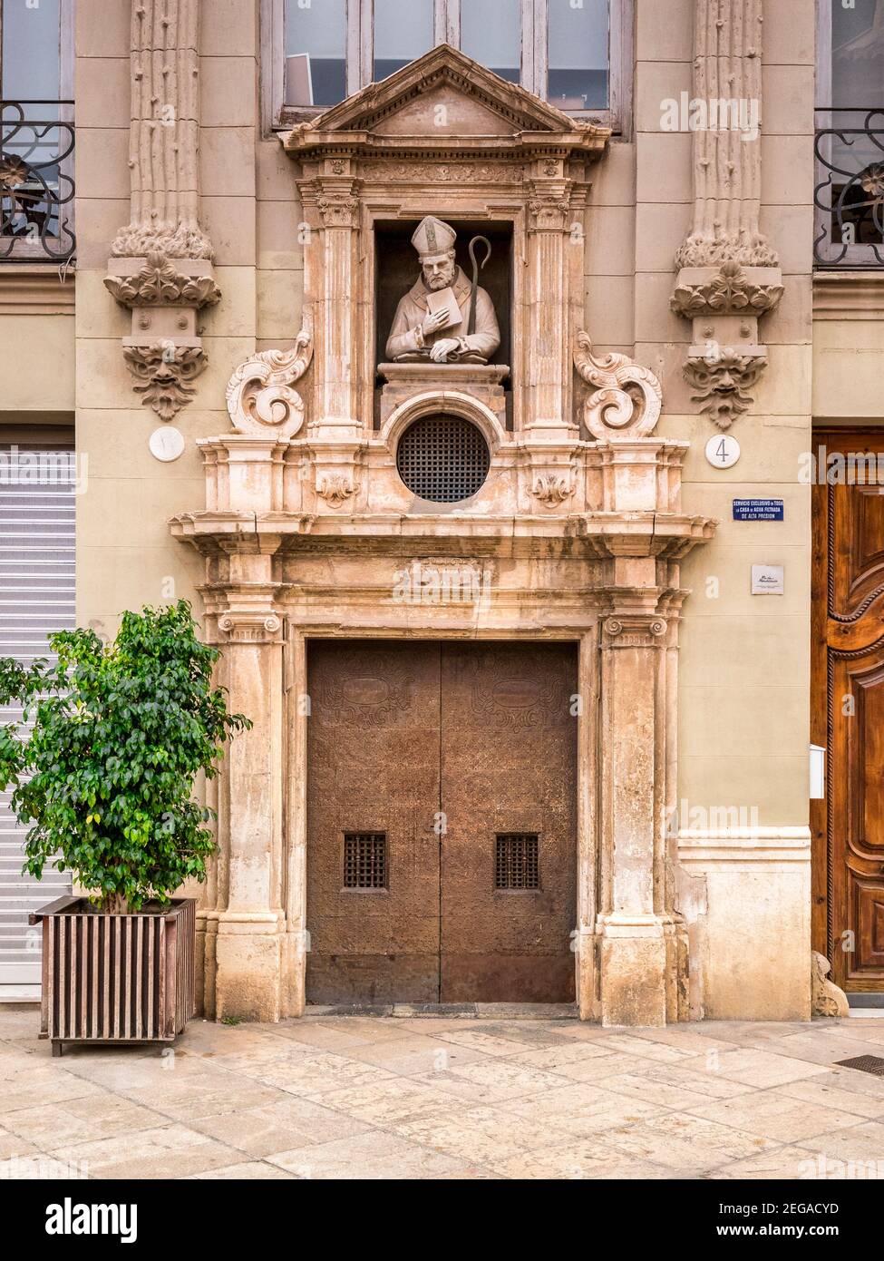 3 marzo 2020: Valencia, Spagna - la porta della Cappella di San Valero, Valencia. Foto Stock