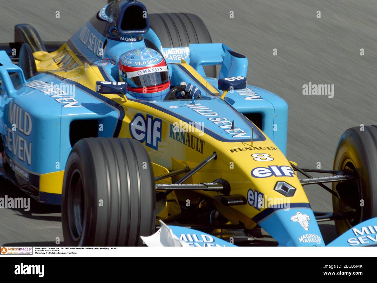 Motor Sport Formula Uno F1 03 Gran Premio D Italia Monza Italia Qualifiche 13 9 03 Fernando Alonso Renault Credito Obbligatorio Immagini D Azione John Marsh Foto Stock Alamy