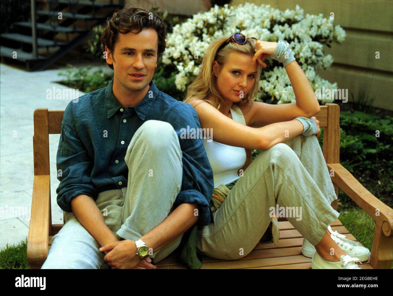 DIE UNZERTRENNLICHEN, SAT1 Serie TV, 1997, TIMOTHY PESCA al Anton, KATHARINA Böhm al Charly. DIE UNZERTRENNLICHEN, SERIE TV SAT1, 1997, PESCA TIMOTHY, KATHARINA BOEHM Foto Stock