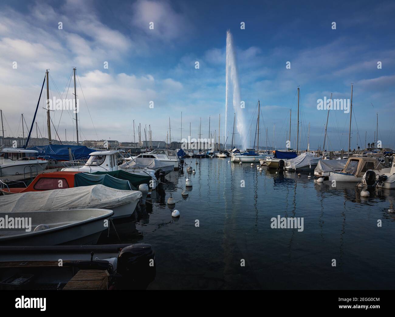 Lago di Ginevra e Fontana d’acqua Jet D’eau - Ginevra, Svizzera Foto Stock