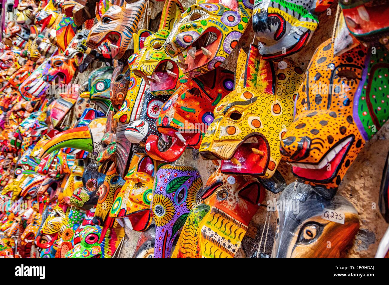 Tradizionali maschere di indigeni di Antigua, Guatemala Foto Stock