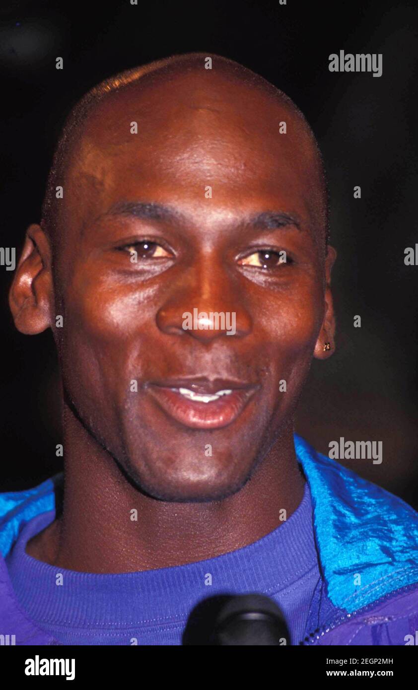 L20010 MICHAEL JORDAN OSPITA SABATO SERA DAL VIVO 09-25-1992 Credit: Barrett/ Photolink / MediaPunch Foto Stock