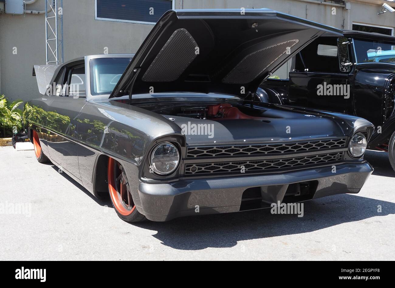 USA, Fort Lauderdale - 21 maggio 2017 - pilota low-Hood personalizzato alla fiera di auto di strada a Fort Lauderdale Foto Stock