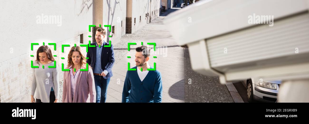 Telecamera di sicurezza e sorveglianza TVCC per il riconoscimento facciale dell'intelligenza artificiale Foto Stock