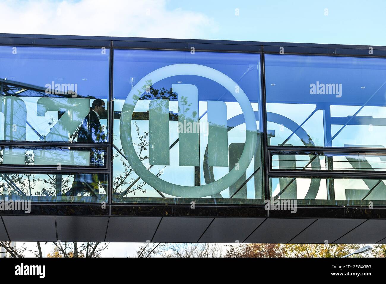 Allianz supera le aspettative di profitto dopo lo scatto finale C ottimista Outlook Symbol foto, Feature, Allianz Versicherungs AG, se, lettering, assicurazione. | utilizzo in tutto il mondo Foto Stock