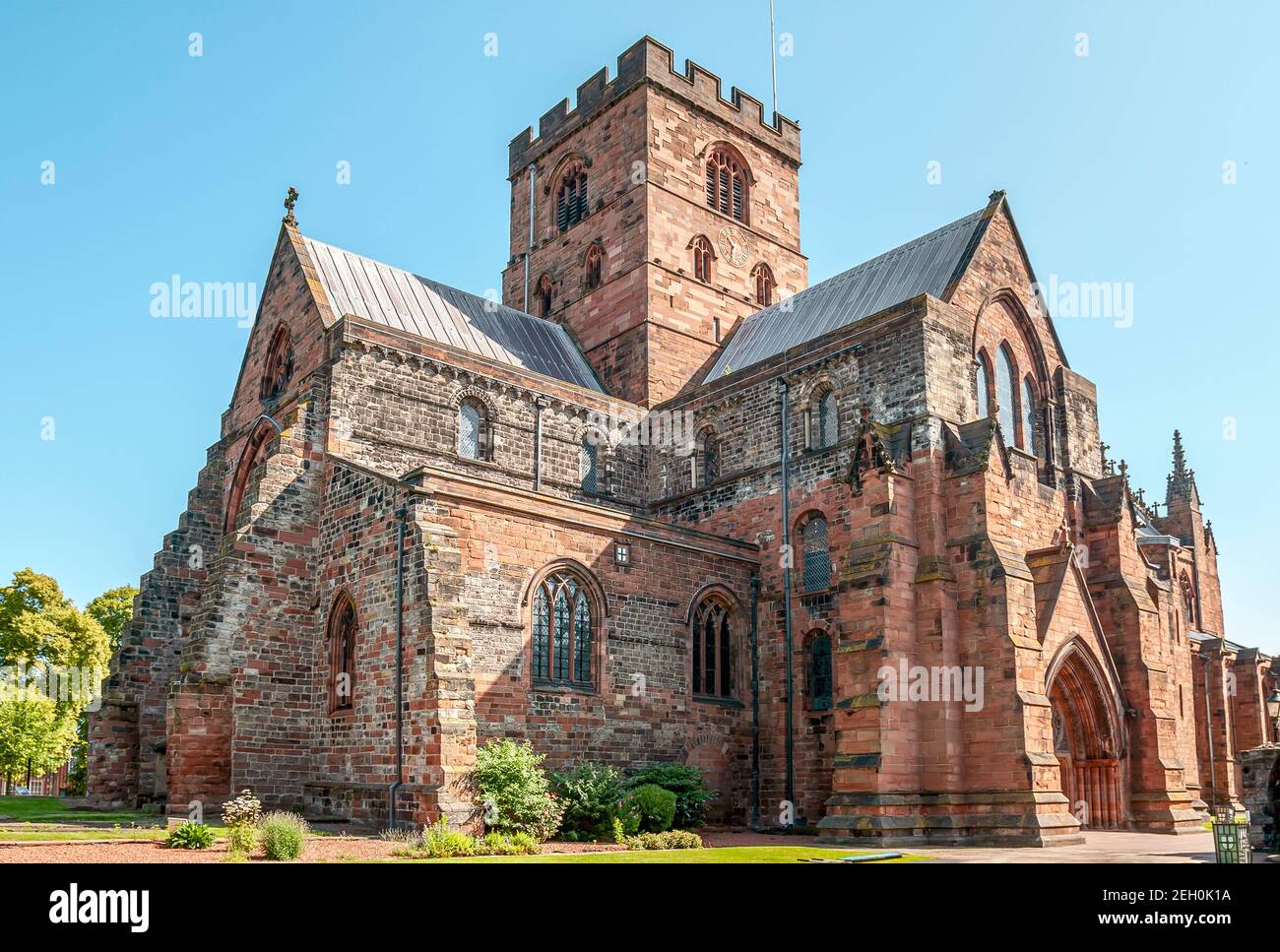 Facciata della Cattedrale di Carlisle, Cumbria, Inghilterra, Regno Unito Foto Stock