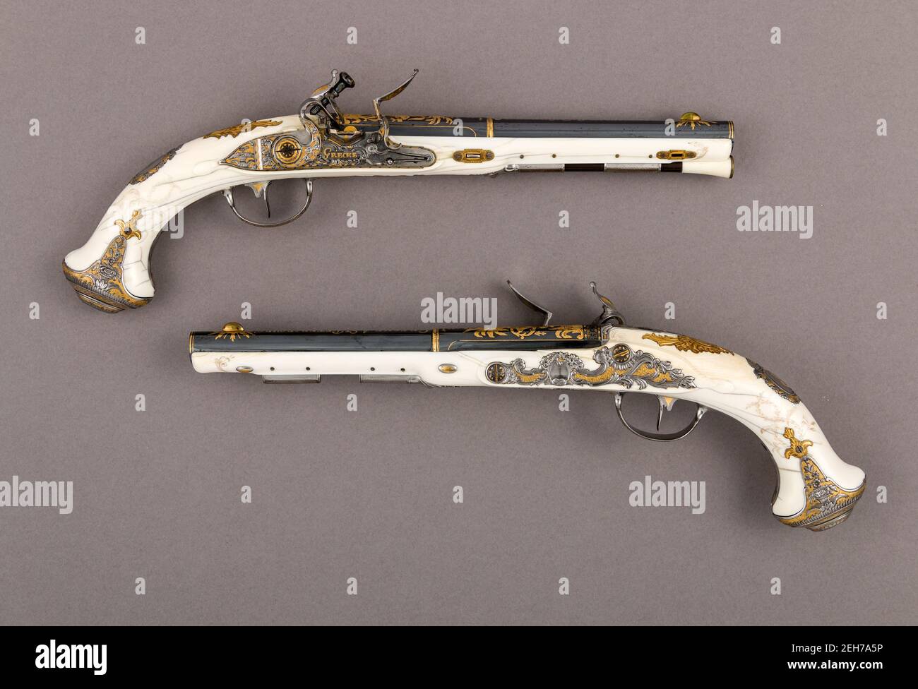 Coppia di pistole Flintlock dell'imperatrice Caterina la Grande (1729-1796), Russo, San Pietroburgo, 1786. Foto Stock