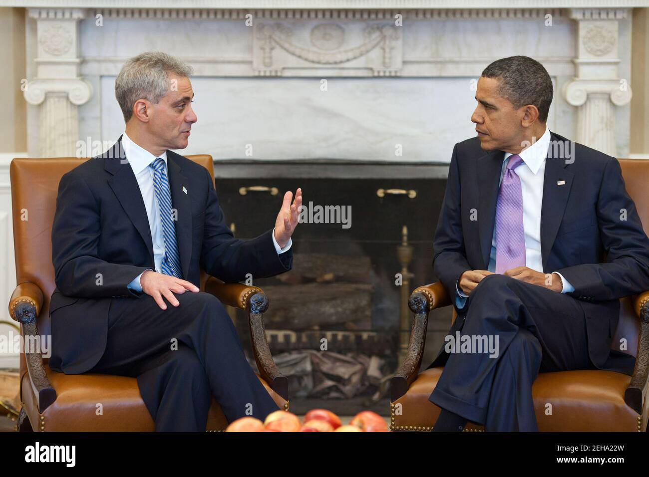 Il presidente Barack Obama incontra il sindaco eletto di Chicago Rahm Emanuel nell'Ufficio ovale, il 4 marzo 2011. Foto Stock