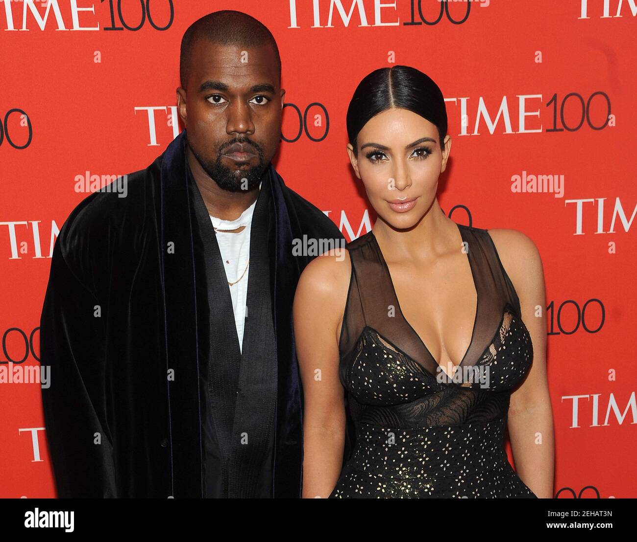 FILE: Kim Kardashian & Kanye West file for Divorce. New York, NY, Stati Uniti. 21 Apr 2021. Kanye West e Kim Kardashian West partecipano al TIME 100 Gala alla Frederick P. Rose Hall il 21 aprile 2015 a New York City. Credit: John Palmer/Media Punch/Alamy Live News Foto Stock