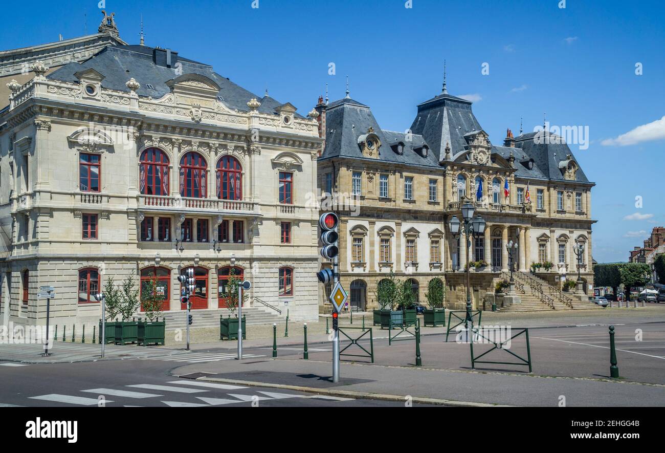 Municipio su Place Champ de Mars in Autun, dipartimento di Saône e Loira, regione Borgogna-France-Comté, Francia Foto Stock