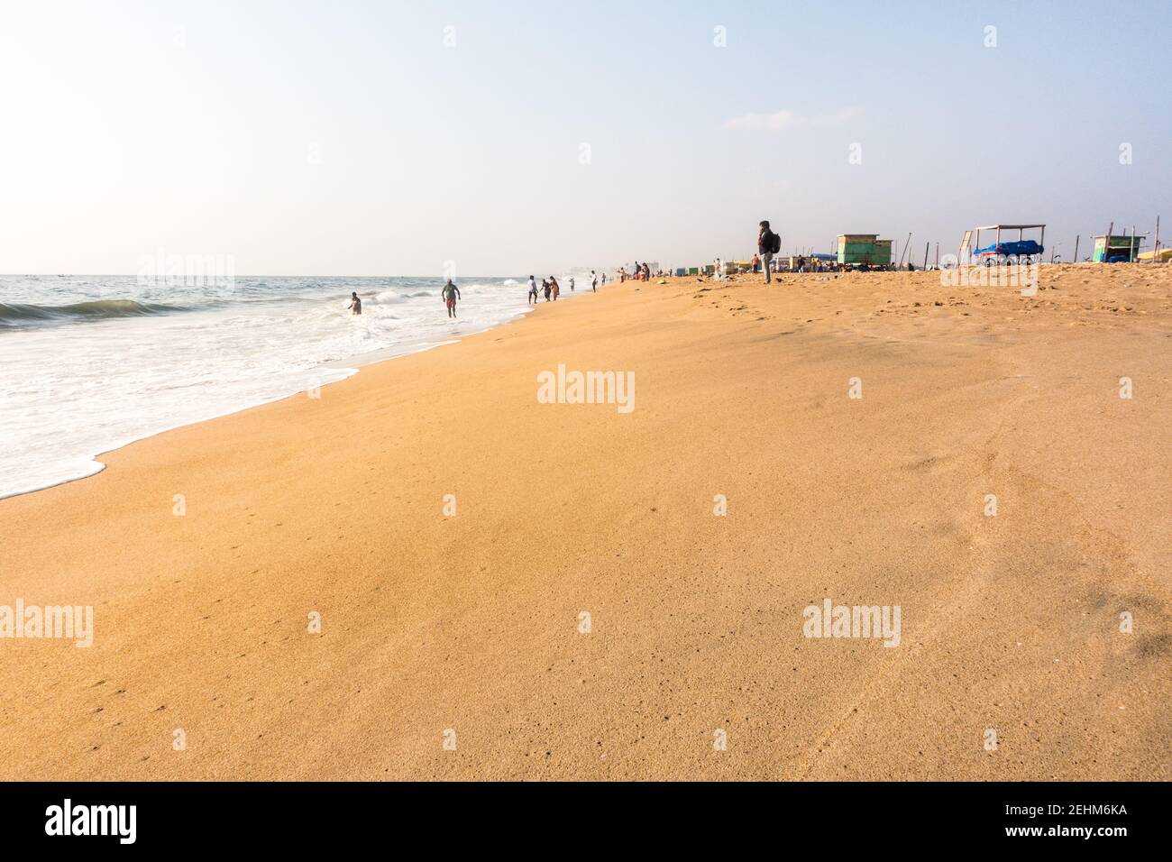 Chennai Marina Beach con vista sulla spiaggia e sull'acqua Foto Stock