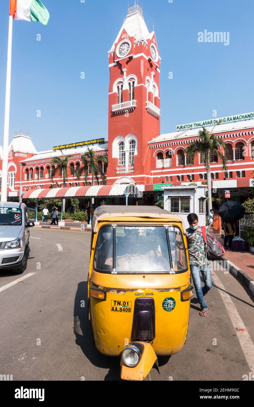 Stazione ferroviaria centrale di Chennai che opera come Ferrovie del Sud per l'India Foto Stock