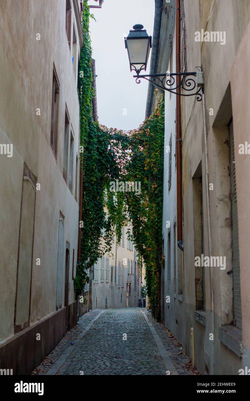 Un cartello sul lato di un edificio Foto Stock