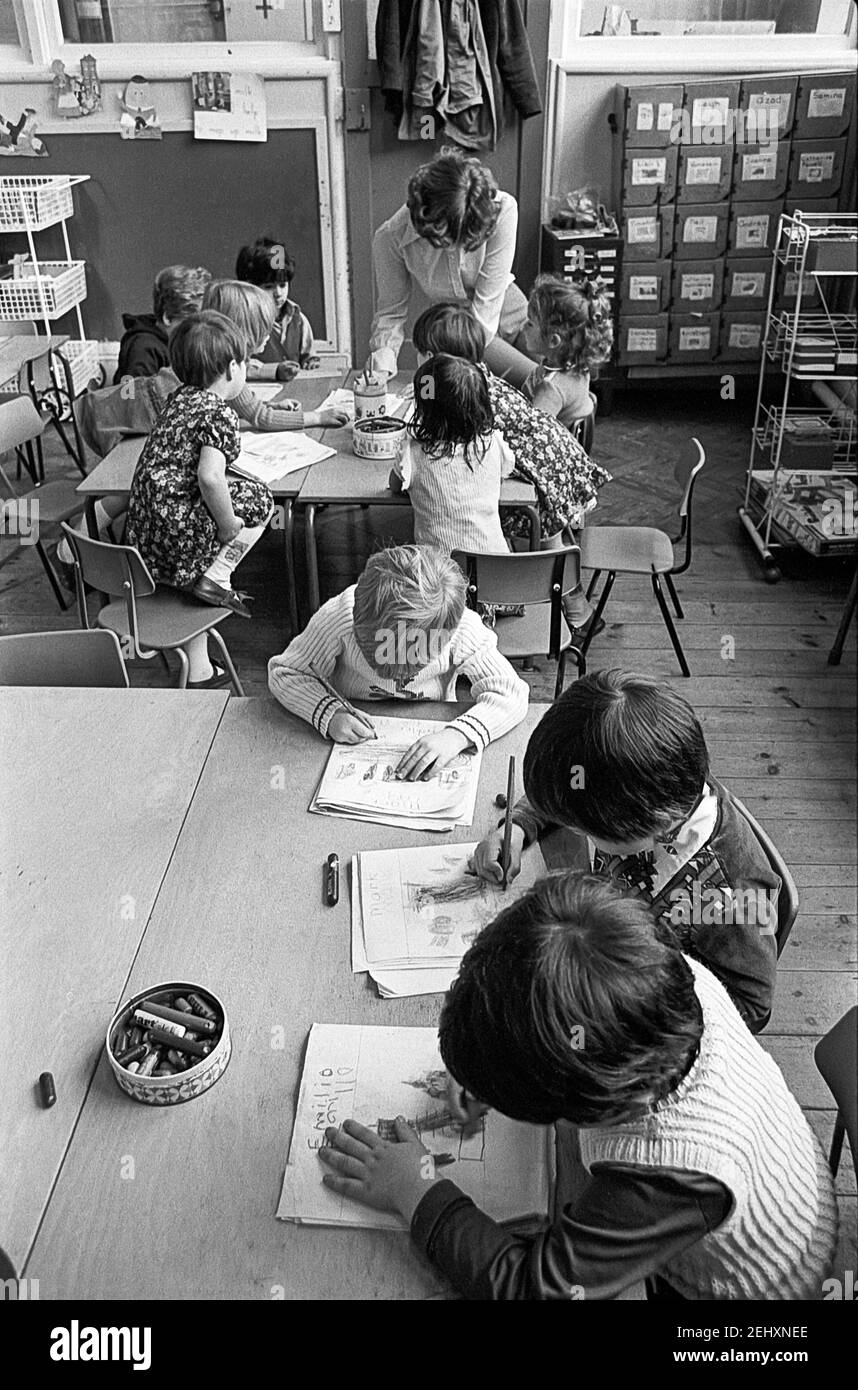 Classe di accoglienza per la scuola dei bambini Foto Stock