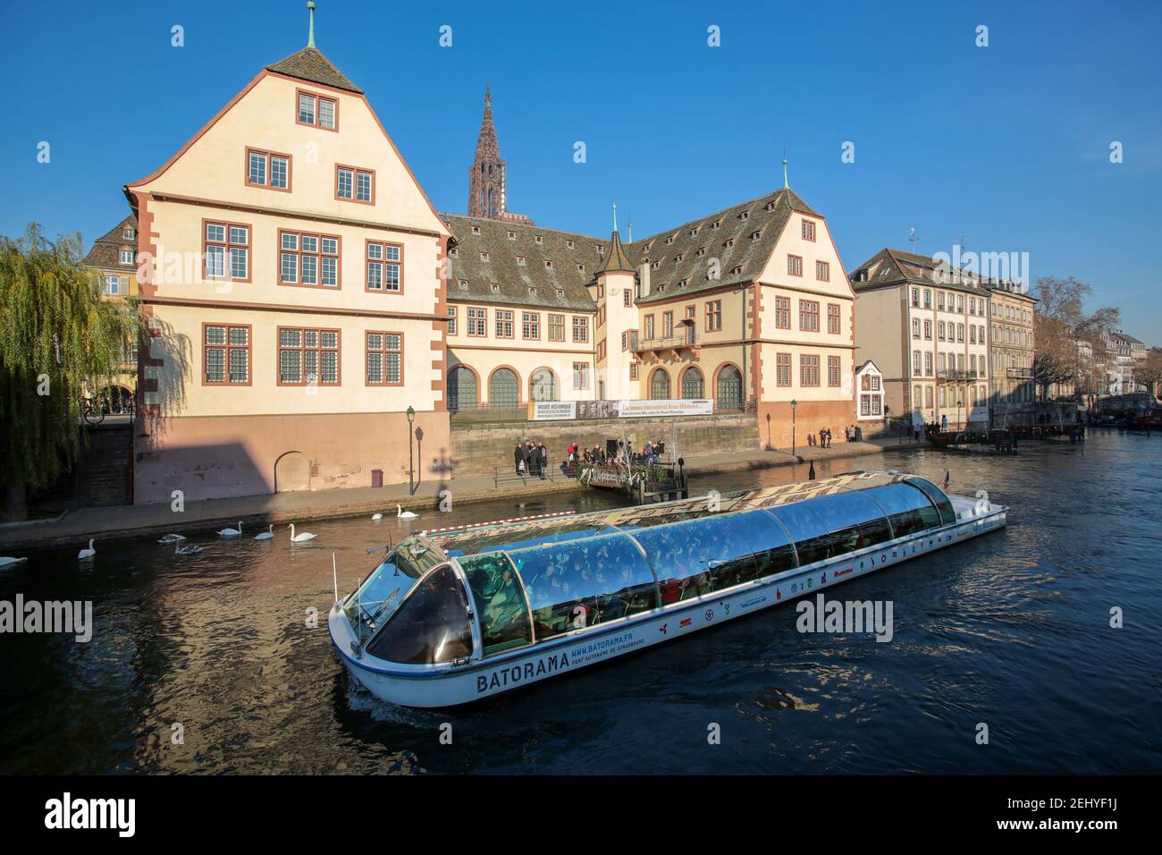 Un giro in barca nel fiume Strasburgo Foto Stock