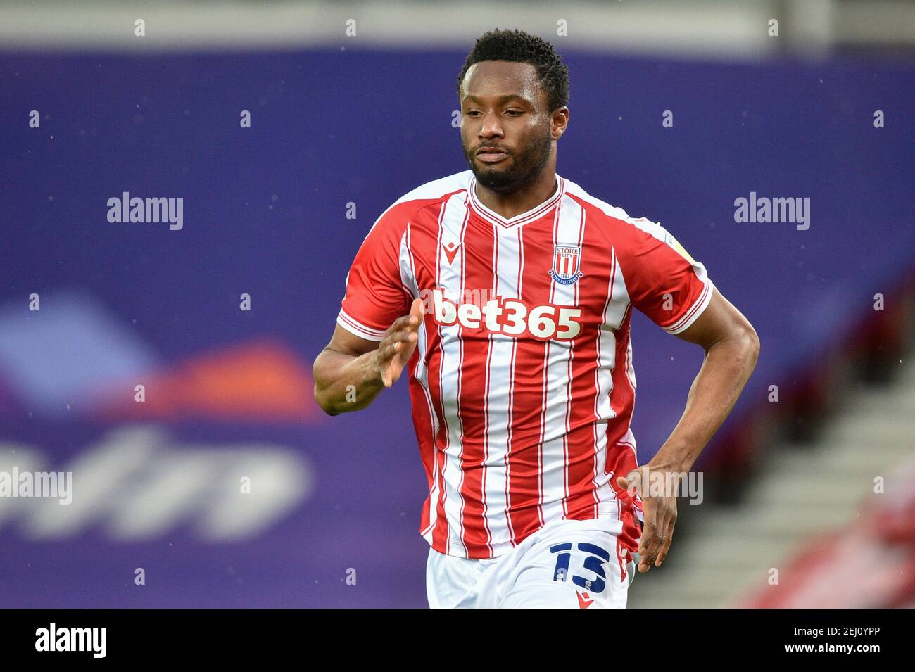 John OBI Mikel n° 13 di Stoke City dopo la partita, il 20/02/2021. (Foto di Richard Long/News Images/Sipa USA) Credit: Sipa USA/Alamy Live News Foto Stock