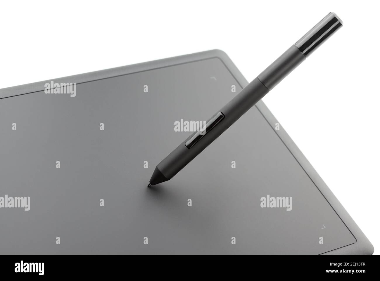 Primo piano di una moderna tavoletta grafica isolata su sfondo bianco Foto Stock