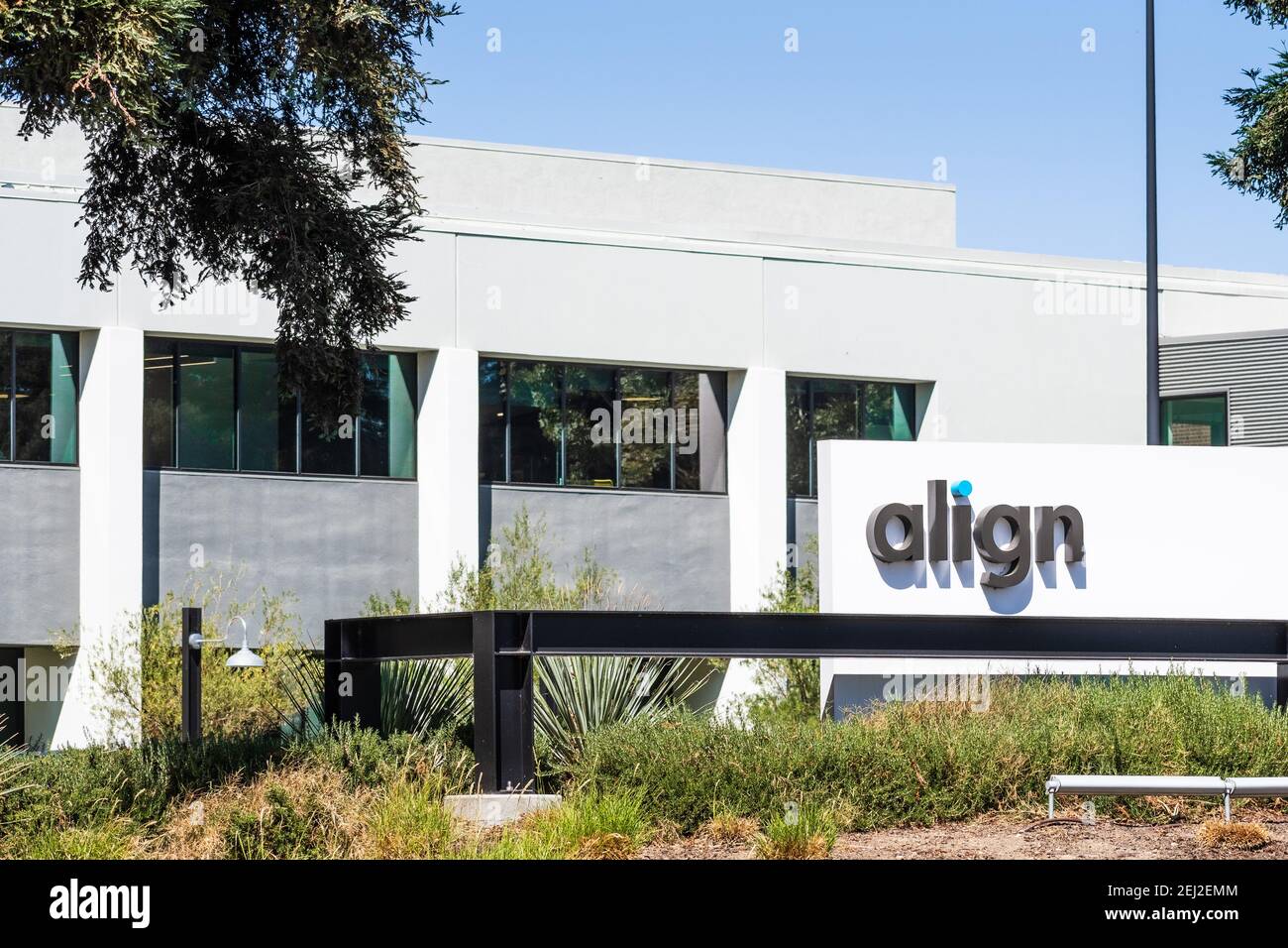 Set 18, 2020 San Jose / CA / USA - Align sede centrale in Silicon Valley; Align Technology è un produttore di scanner digitali 3D e Invisalign Foto Stock