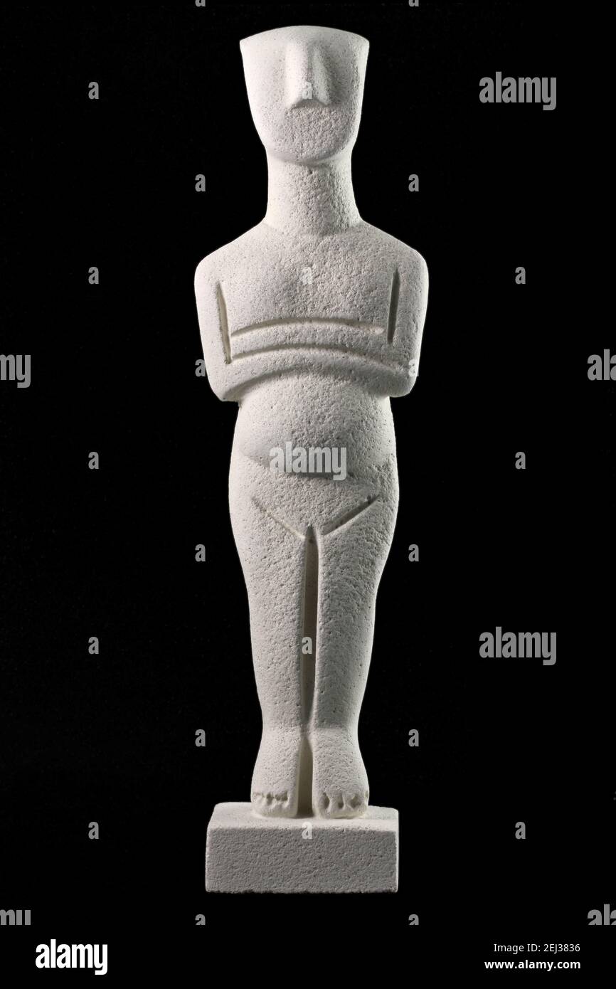 Figurina cicladica, campione della civiltà cicladica che si sviluppò dal 3200 al 2000 a.C. circa, nel gruppo delle isole Cicladi , Mar Egeo , Gree Foto Stock