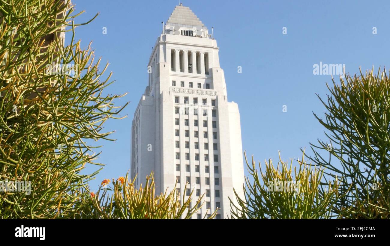 LOS ANGELES, CALIFORNIA, Stati Uniti d'America - 30 OTT 2019: Esterno dell'edificio alto del Municipio nel Grand Park. L'ufficio del sindaco in centro. Centro civico municipale, fe Foto Stock