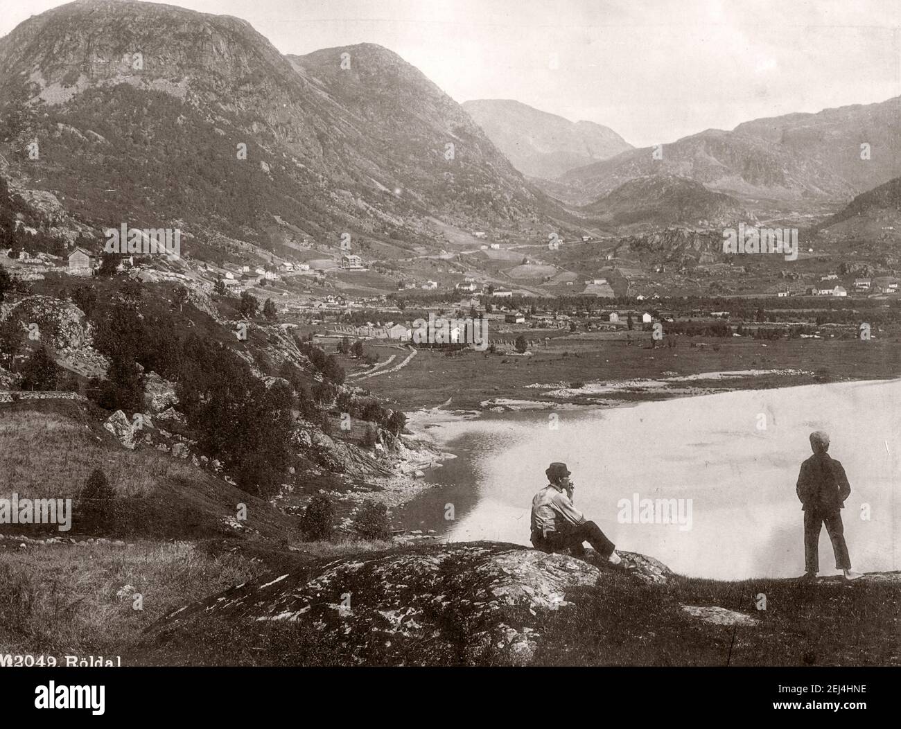 Lago e montagne Roldal, Norvegia, circa 1890's. Foto Stock