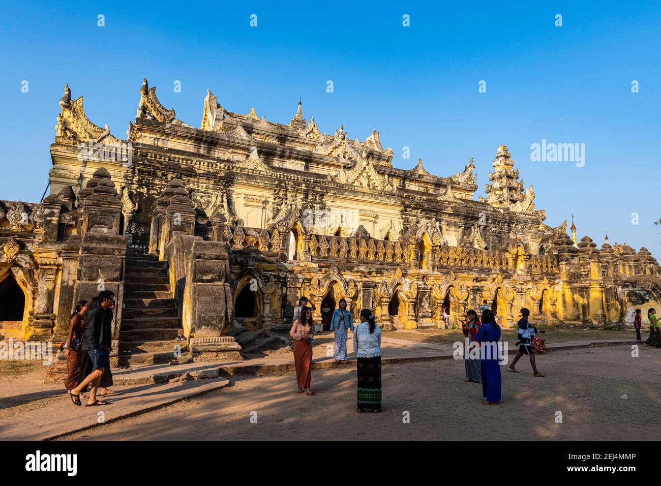 Monastero di Maha Aungmye Bonzan, Inwa o Ava, Mandalay, Myanmar Foto Stock