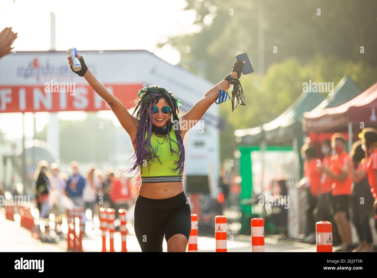 Izmir, Turchia - 04 ottobre 2020. Running woman al concorso Marathon Izmir a Izmir Turchia. Foto Stock