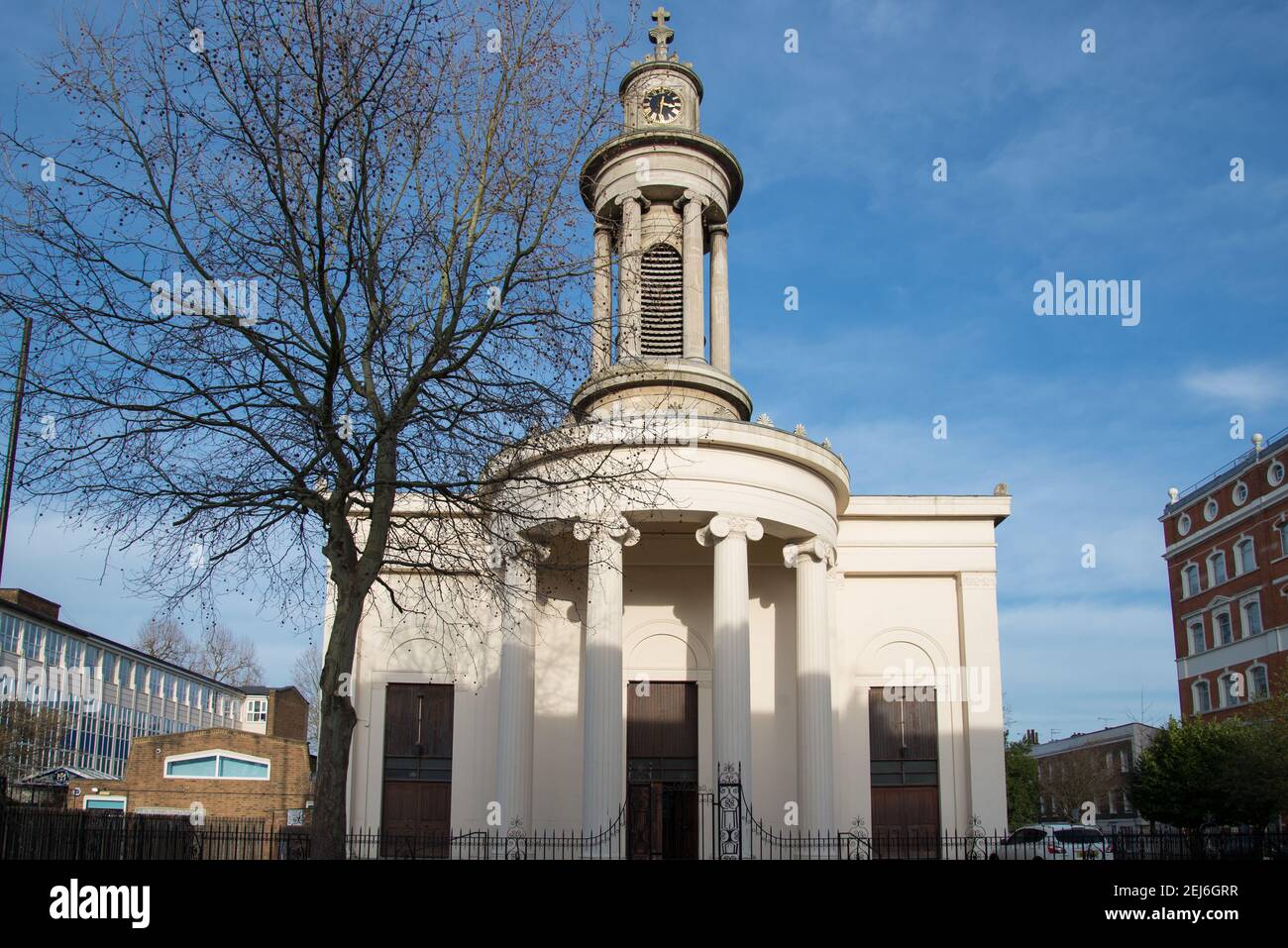 Tutti i Santi Greco Ortodossa Chiesa Torre Foto Stock