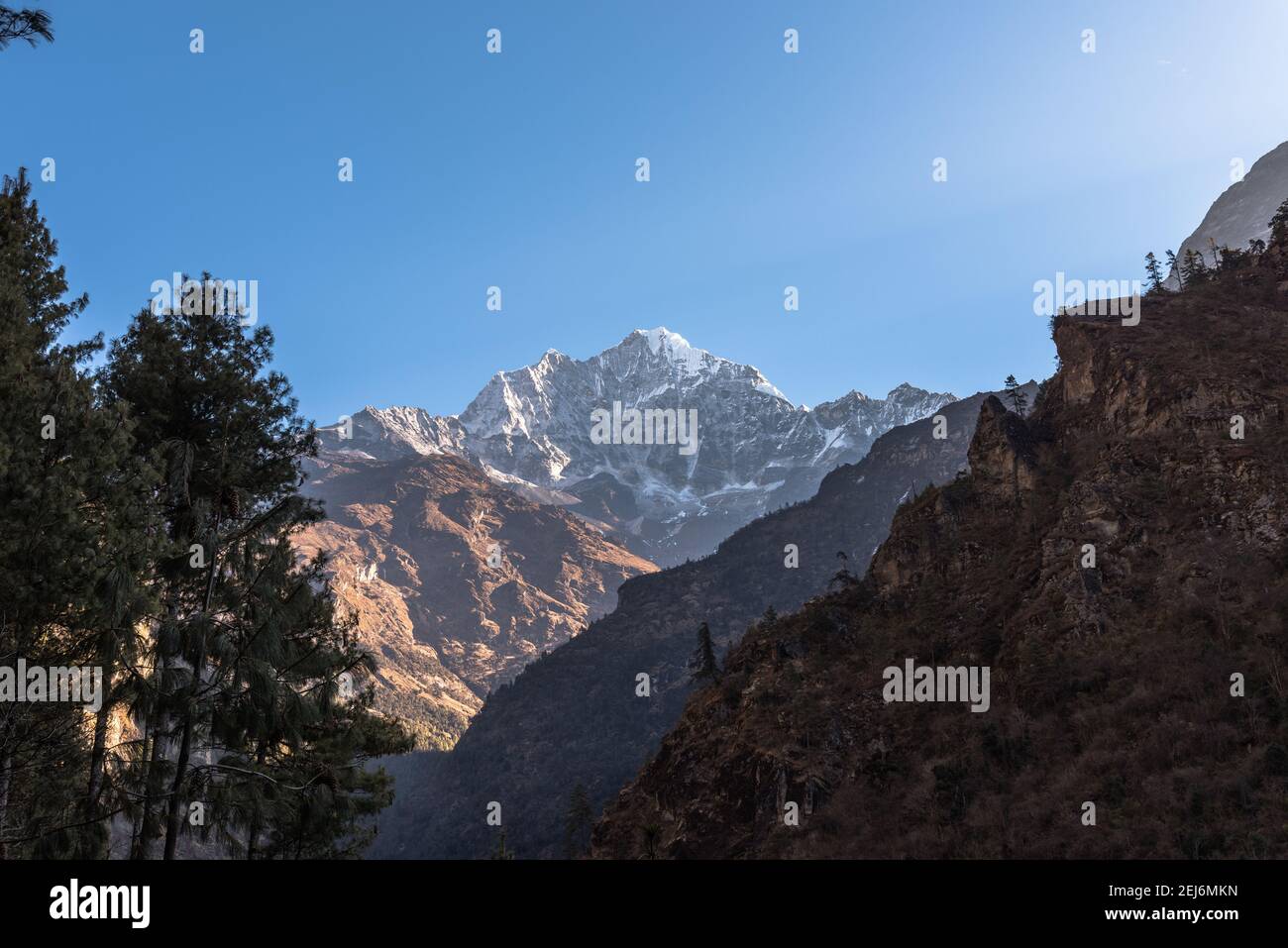 Kathmandu, Nepal, è la porta d'accesso a Himalaya, Everest e infinite vette, parchi e avventure. Qui ho visitato Kathmandu e Sagarmatha National Park Foto Stock