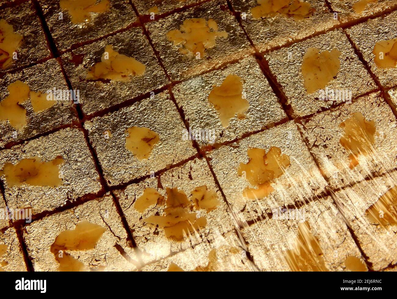 Vista ravvicinata dei dolci tradizionali indiani, in un negozio Foto Stock