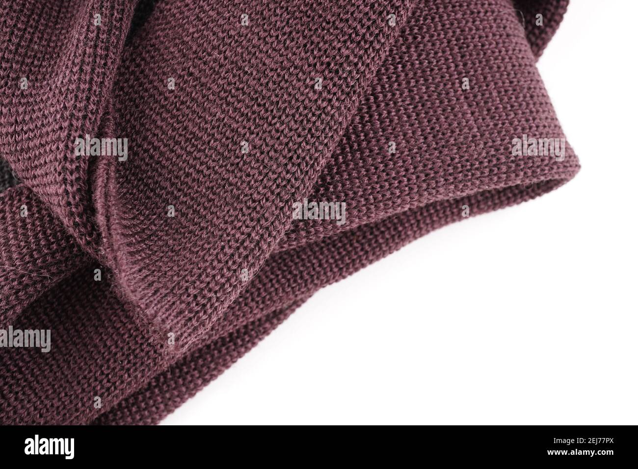 tessuto a maglia marrone su sfondo bianco Foto Stock