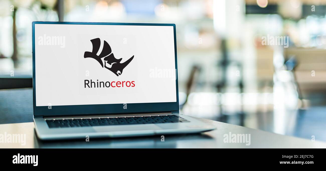 POZNAN, POL - 23 SETTEMBRE 2020: Computer portatile con logo Rhinoceros, una grafica commerciale 3D per computer e applicazioni CAD (computer-Aided Design) Foto Stock