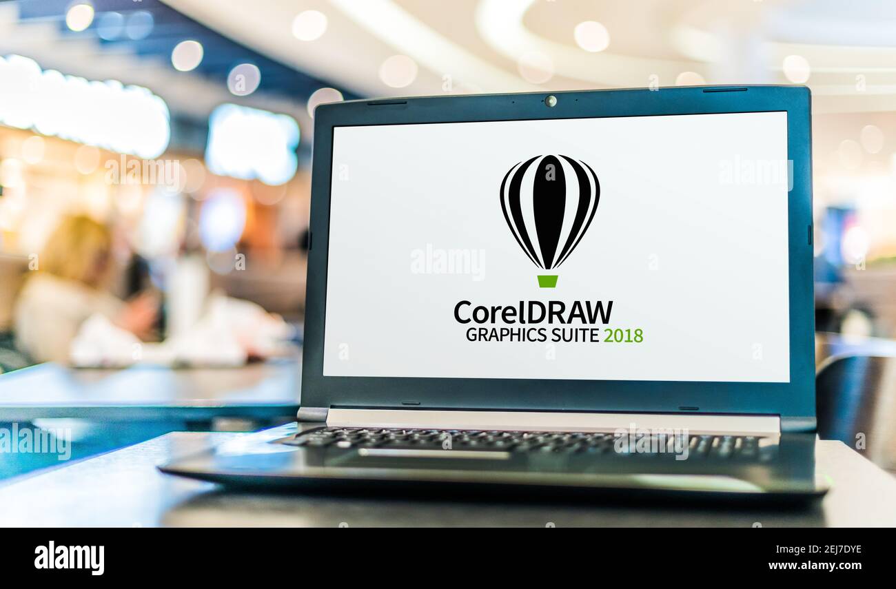 POZNAN, POL - 23 SETTEMBRE 2020: Computer portatile con logo di CorelDraw Graphics Suite, un editor di grafica vettoriale sviluppato e commercializzato da Corel Corp Foto Stock