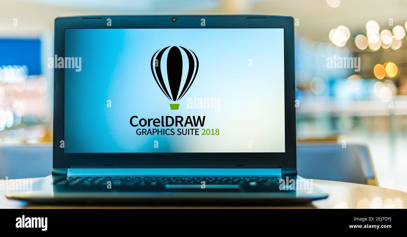 POZNAN, POL - 23 SETTEMBRE 2020: Computer portatile con logo di CorelDraw Graphics Suite, un editor di grafica vettoriale sviluppato e commercializzato da Corel Corp Foto Stock