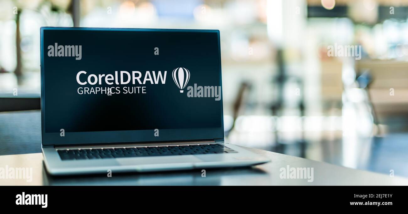 POZNAN, POL - 23 SETTEMBRE 2020: Computer portatile con logo di CorelDraw Graphics Suite, un editor di grafica vettoriale sviluppato e commercializzato da Corel Corp Foto Stock