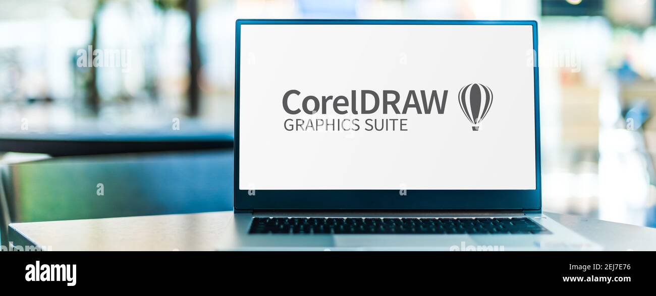 POZNAN, POL - 23 SETTEMBRE 2020: Computer portatile con logo di CorelDraw Graphics Suite, un editor di grafica vettoriale sviluppato e commercializzato da Corel Corp Foto Stock