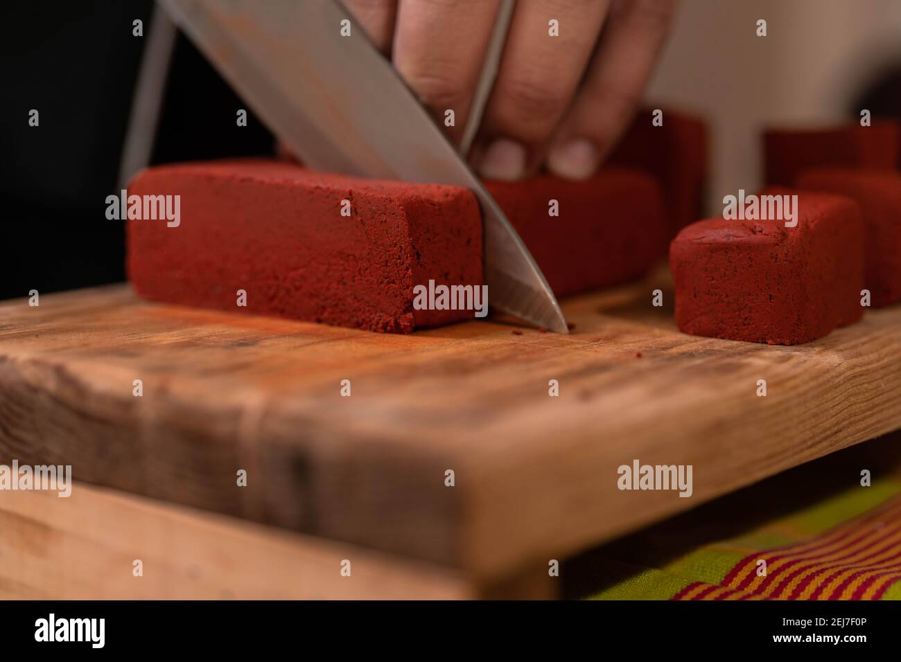 Pezzo da taglio chef di Ashiote per salsa messicana Foto Stock