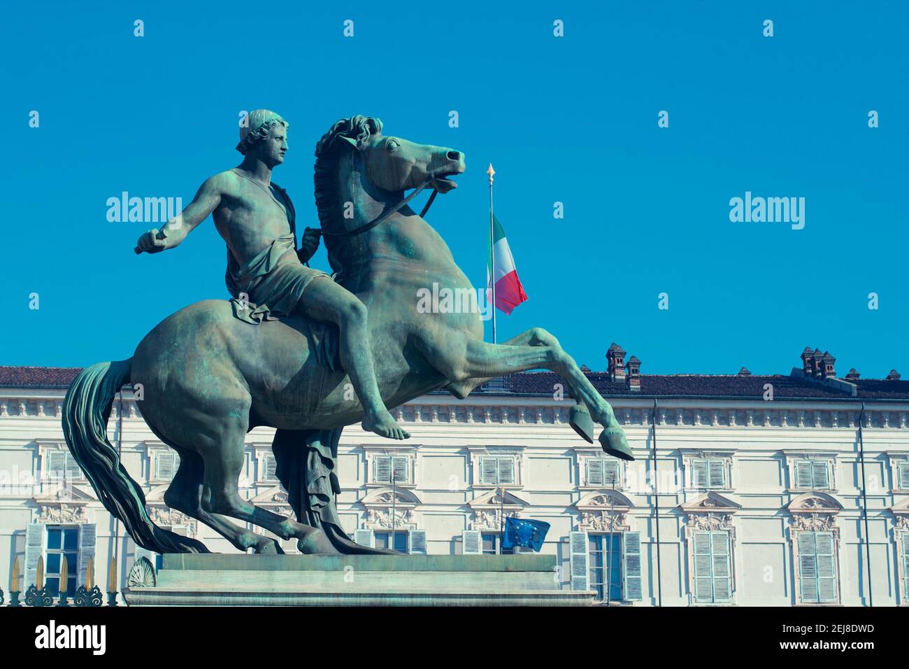 Statua del Cavaliere di Castor, Piazza del Castello di Torino Foto Stock
