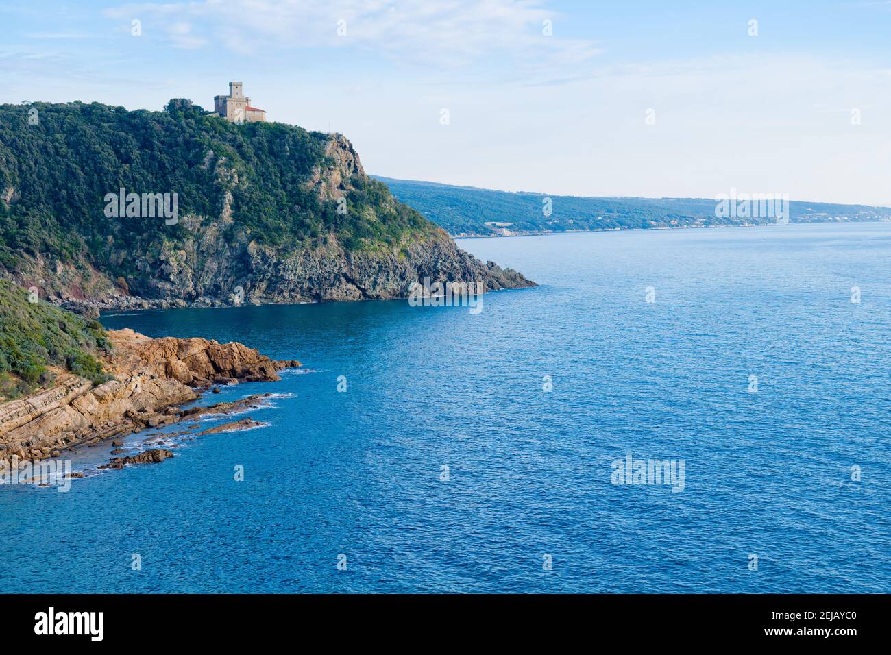 Livorno, Toscana, Italia: Spiaggia e scogliere di calafuria Foto Stock