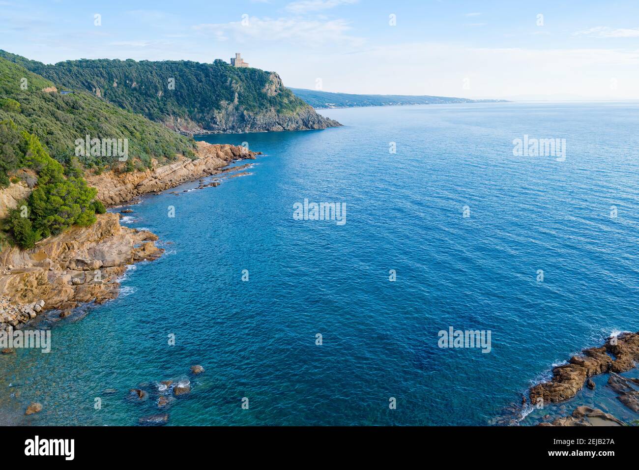 Livorno, Toscana, Italia: Spiaggia e scogliere di calafuria Foto Stock
