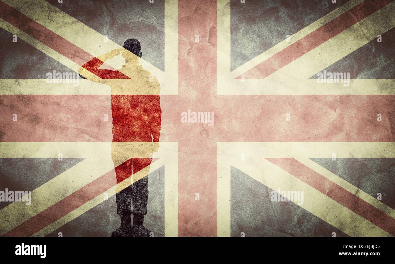 Silhouette di un soldato e la bandiera grunge del Regno Unito o di Union Jack. Vintage, stile retrò. Alta risoluzione, qualità hd. Elemento dalle mie bandiere grunge Foto Stock