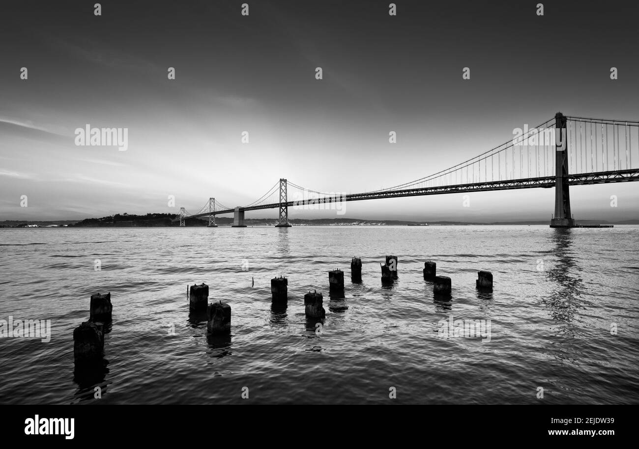 Ponte sospeso sull'oceano Pacifico, Bay Bridge, San Francisco Bay, San Francisco, California, STATI UNITI Foto Stock
