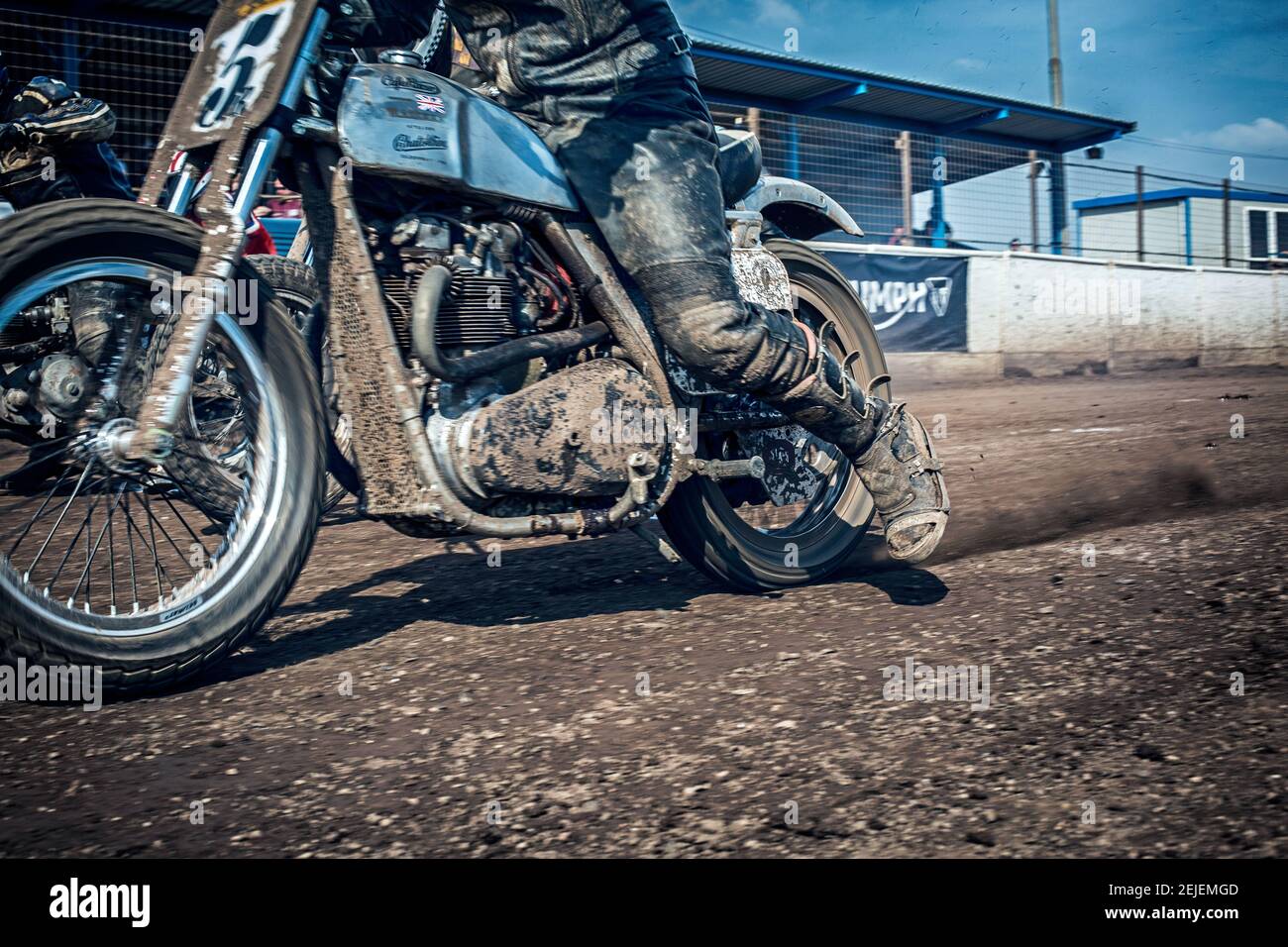 Dirt Quake Racing, Vicino di bici da strada su una pista sterrata, Kings Lynn, Norfolk, UK Foto Stock