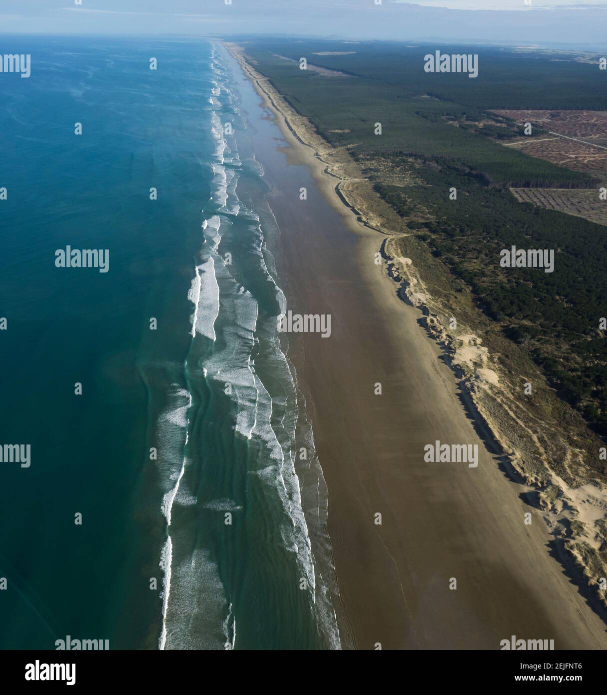Vista aerea della spiaggia, Ninety Mile Beach, Northland, North Island, Nuova Zelanda Foto Stock