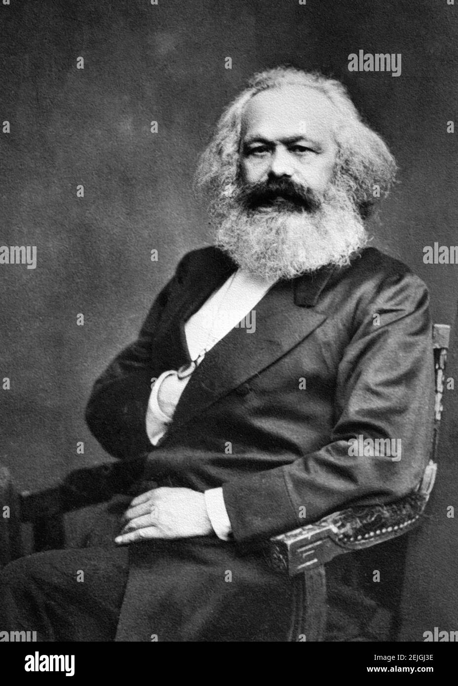 Karl Marx. Ritratto del filosofo socialista tedesco nato, economista e scrittore, Karl Heinrich Marx (1818-1883), foto di John Jabez Edwin Mayal, 1875 Foto Stock