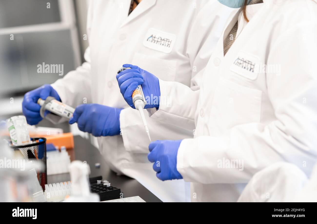 Aldatu Biosciences in Watertown, ha sviluppato un test rapido per il rilevamento COVID-19 chiamato PANDAA QDX™ SARS-COV-2 utilizzato a Boston. Foto Stock