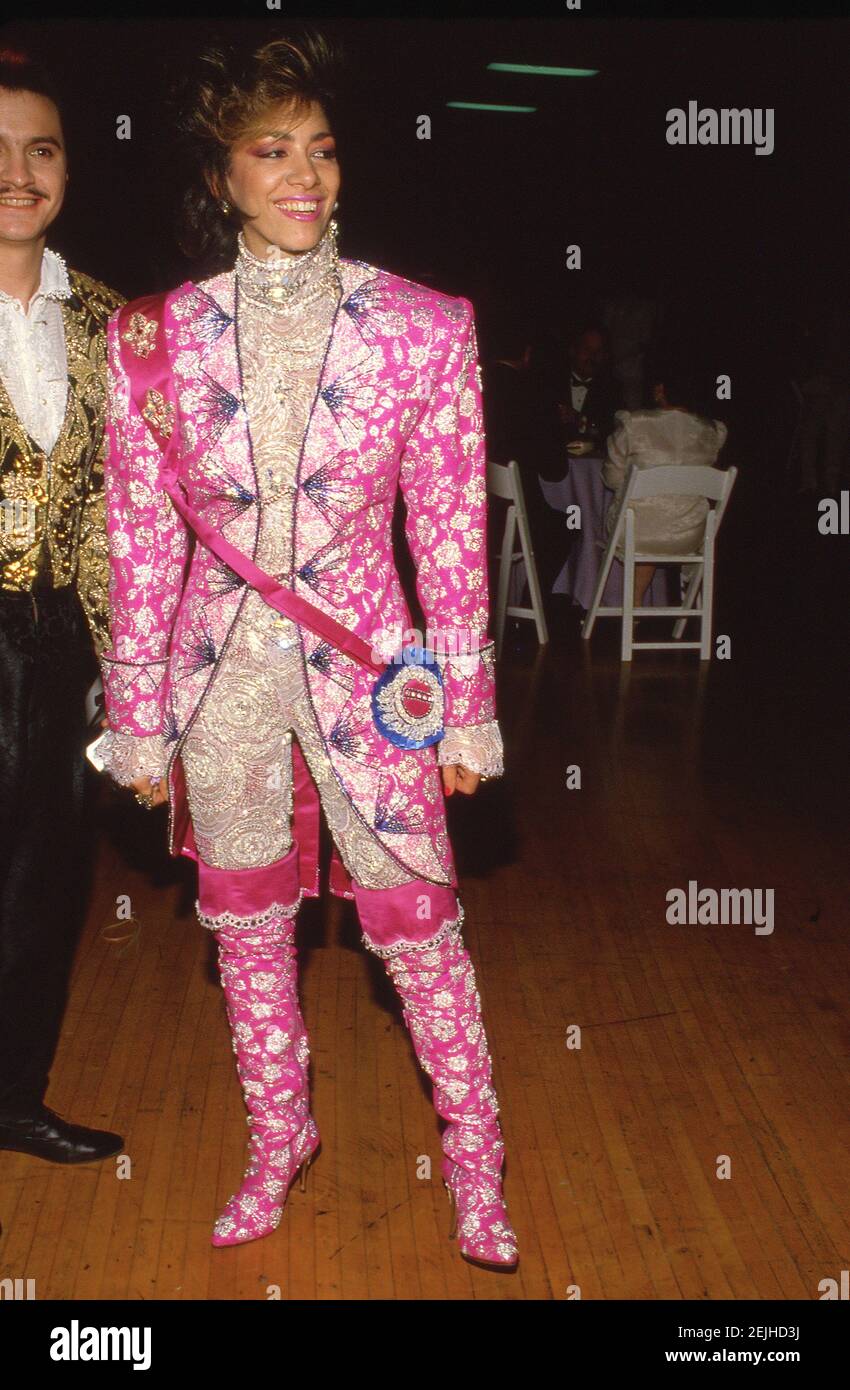 Sheila E. al 13° Annual American Music Awards il 27 gennaio 1986 al Shrine Auditorium di Los Angeles, California. (Foto di Ron Galella/Ron Galella Collection via Getty Images) Credit: Ralph Dominguez/MediaPunch Foto Stock